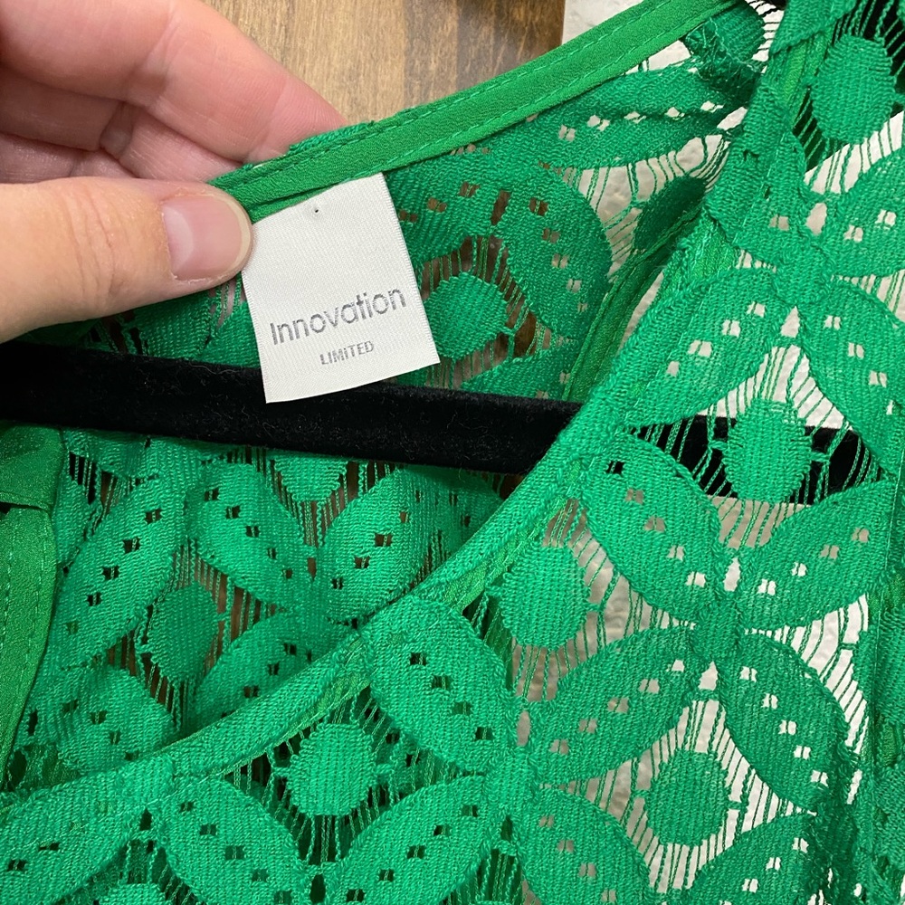 Cute green lace top